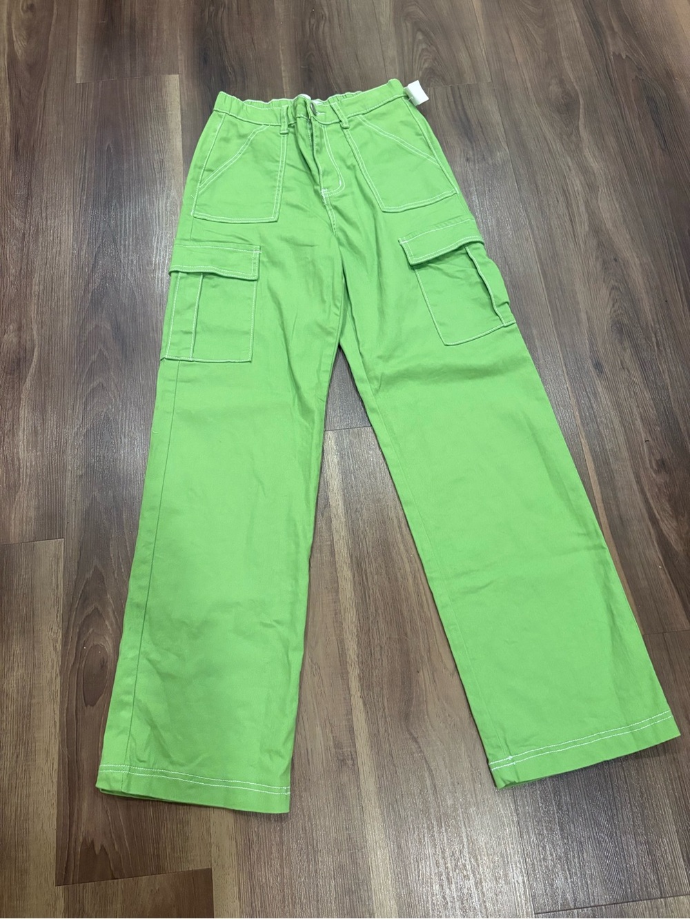 Fashion Nova Women's Straight Leg Cargo Jeans in Lime Green